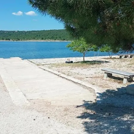 شقة Ela Crna Punta Kruševo