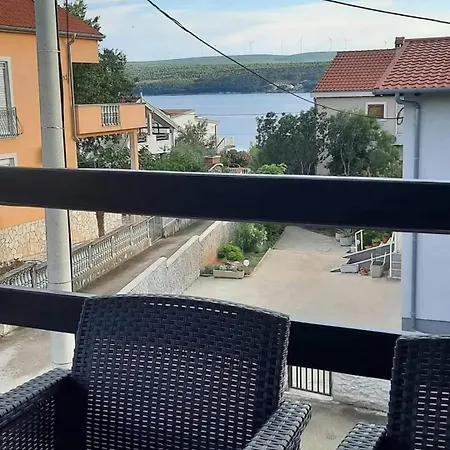 Ela Crna Punta