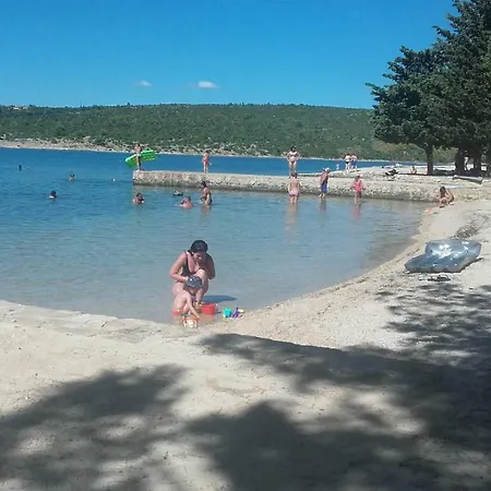 Ela Crna Punta Kruševo
