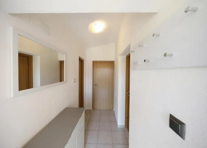 Ela Crna Punta Appartement *